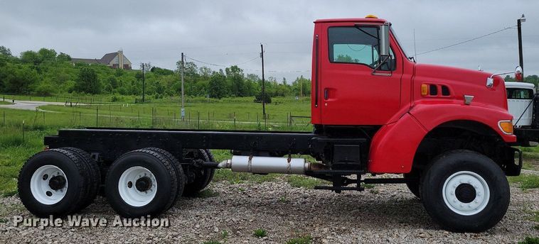 image for item DP1455 2001 Sterling L-Line truck cab and chassis