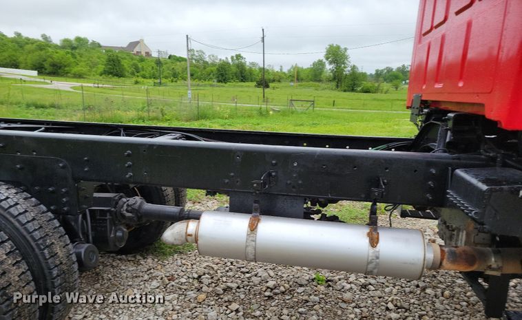 image for item DP1455 2001 Sterling L-Line truck cab and chassis