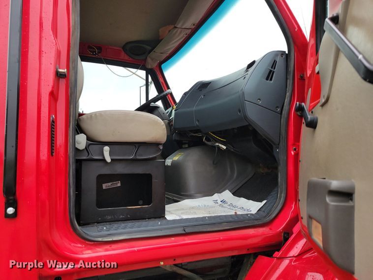 image for item DP1455 2001 Sterling L-Line truck cab and chassis