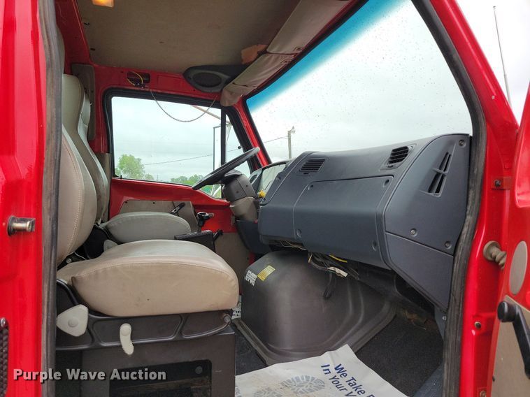 image for item DP1455 2001 Sterling L-Line truck cab and chassis