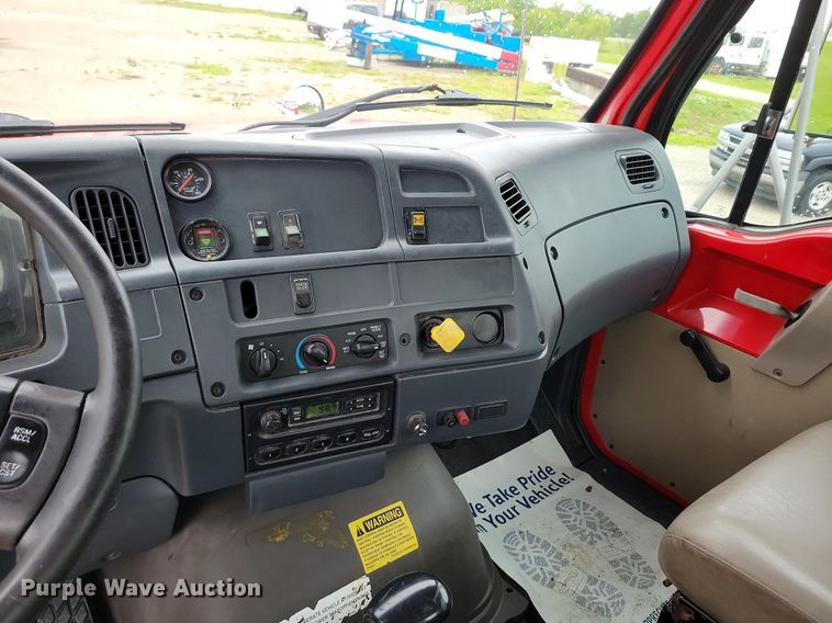 image for item DP1455 2001 Sterling L-Line truck cab and chassis