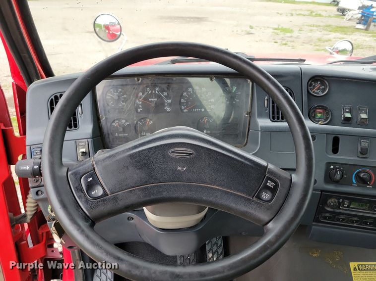 image for item DP1455 2001 Sterling L-Line truck cab and chassis