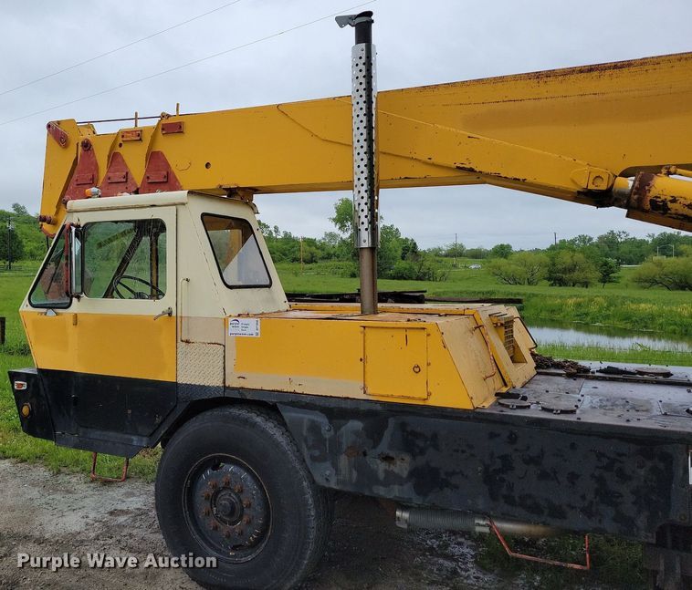 image for item DP1456 P&H T200 crane