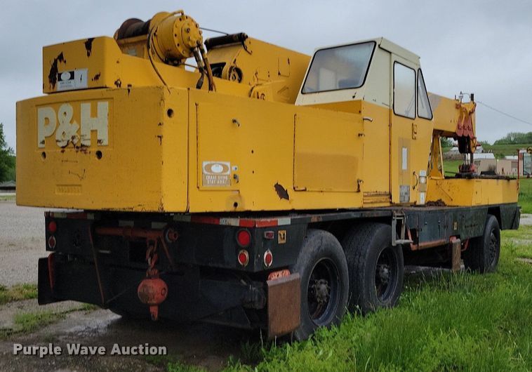 image for item DP1456 P&H T200 crane