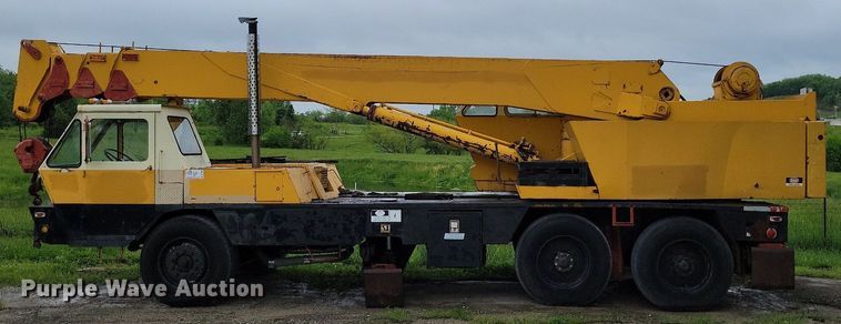 image for item DP1456 P&H T200 crane