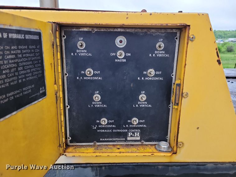 image for item DP1456 P&H T200 crane