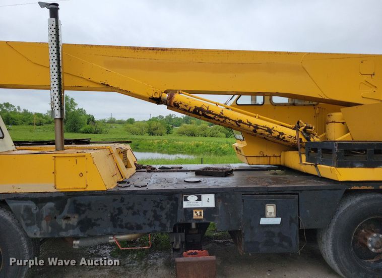 image for item DP1456 P&H T200 crane