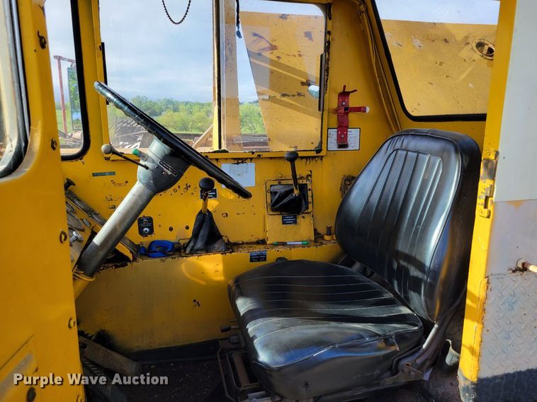 image for item DP1456 P&H T200 crane