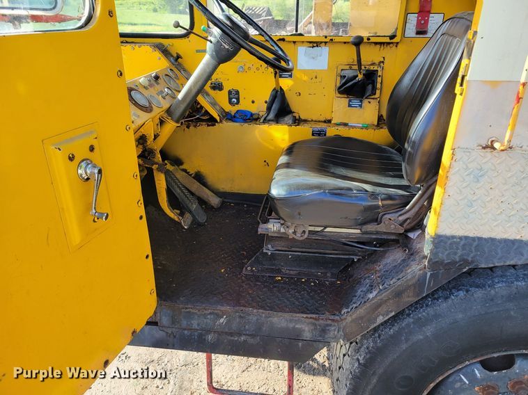 image for item DP1456 P&H T200 crane