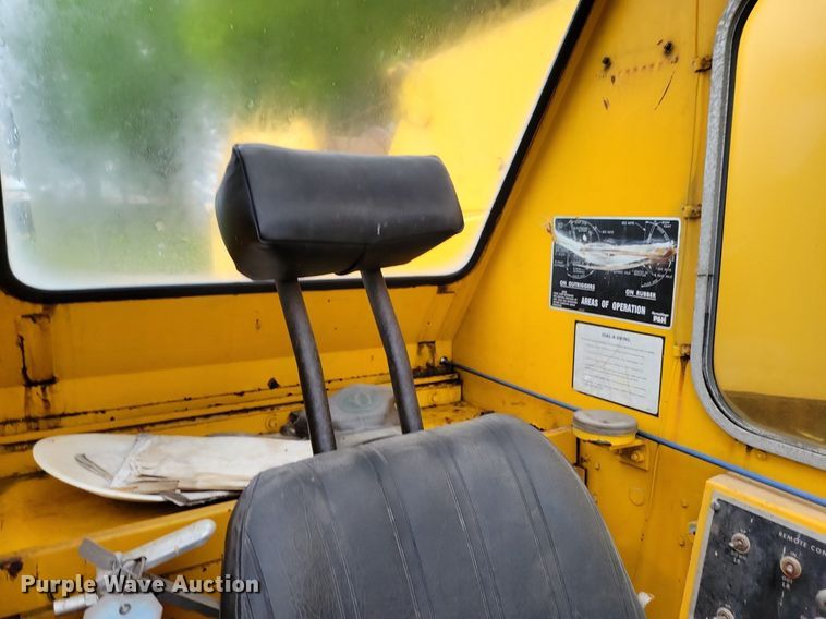 image for item DP1456 P&H T200 crane