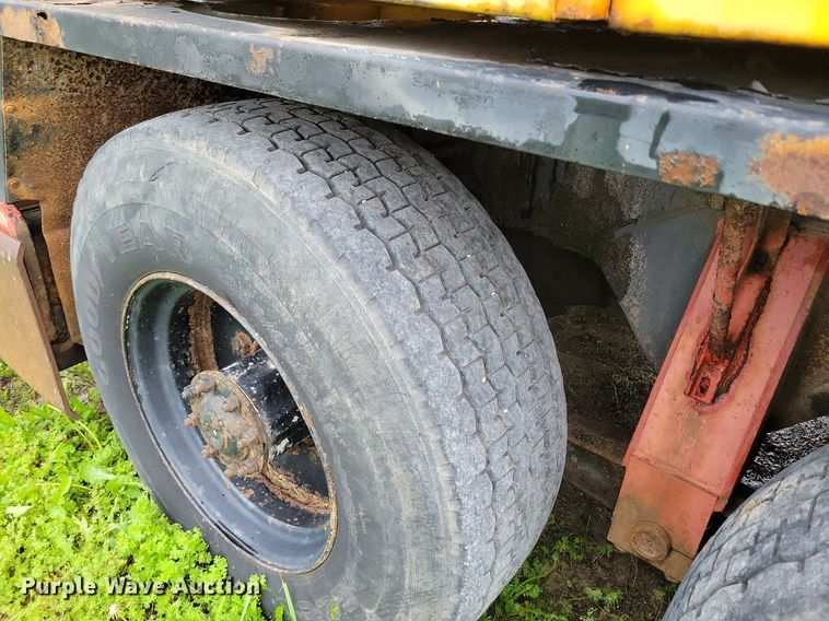 image for item DP1456 P&H T200 crane