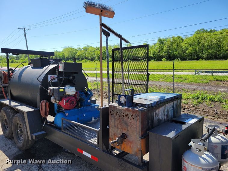 image for item DP1457 2020 Sealrite  SR550 seal coat trailer