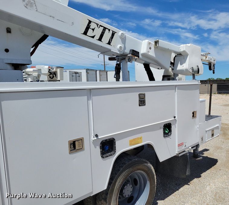 image for item DP1460 2012 Ford F550 Super Duty XL bucket truck