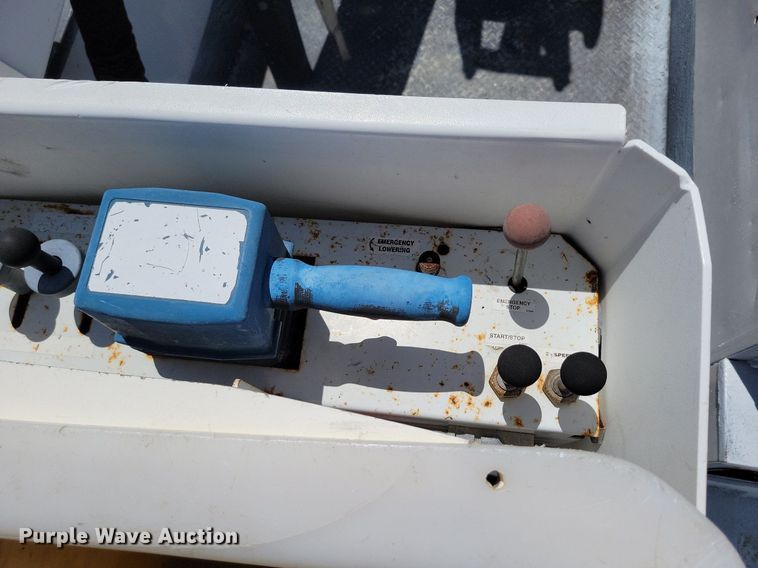 image for item DP1460 2012 Ford F550 Super Duty XL bucket truck