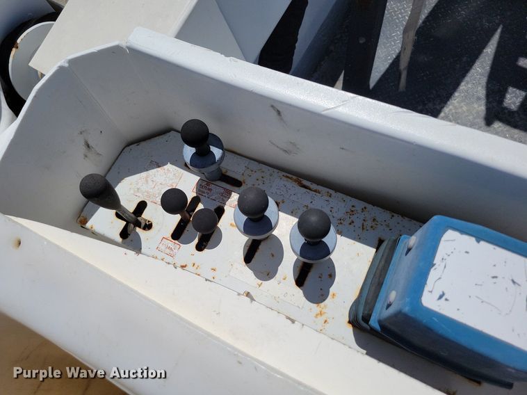 image for item DP1460 2012 Ford F550 Super Duty XL bucket truck