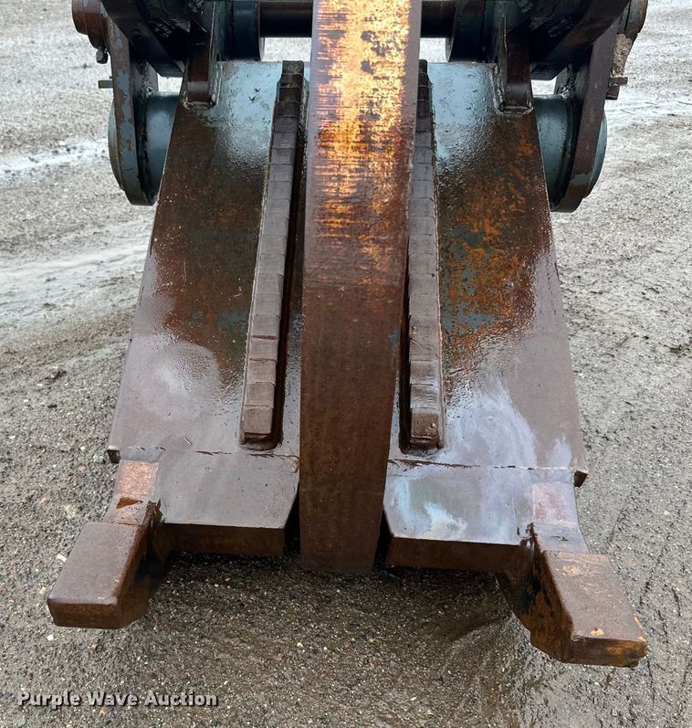 image for item DQ0800 Pemberton  excavator shear