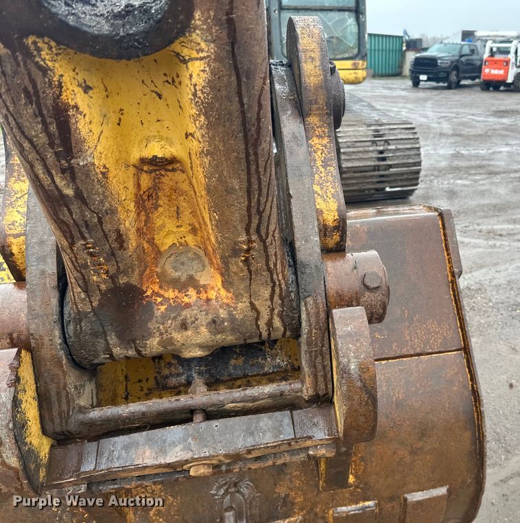 image for item DQ0801 Komatsu PC200LC excavator