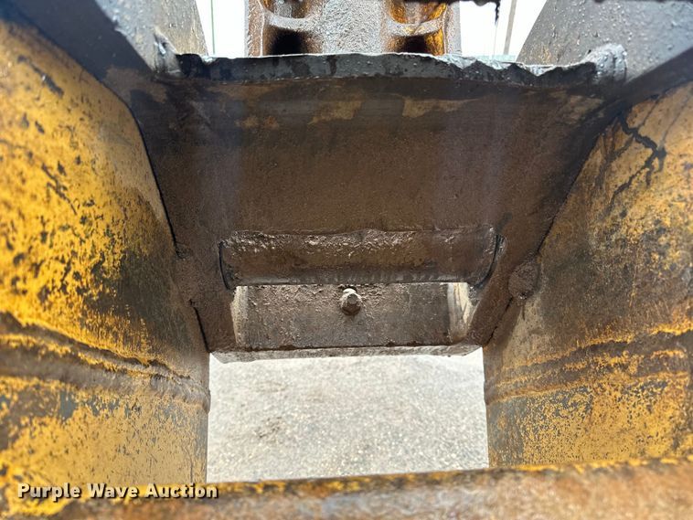 image for item DQ0801 Komatsu PC200LC excavator