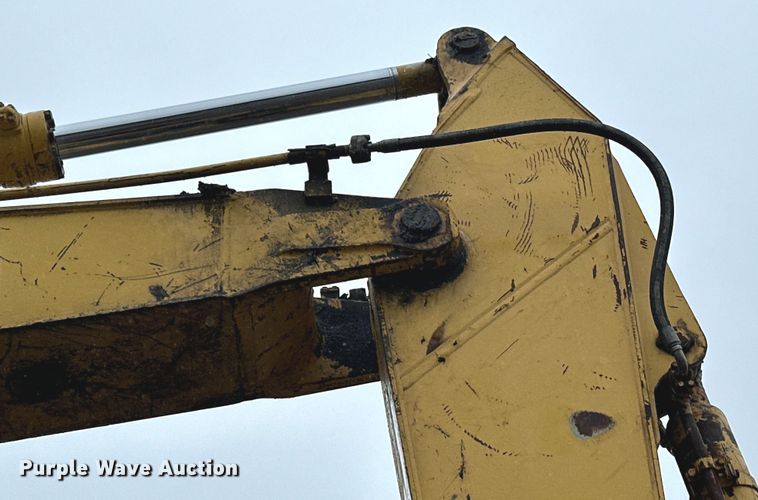 image for item DQ0801 Komatsu PC200LC excavator