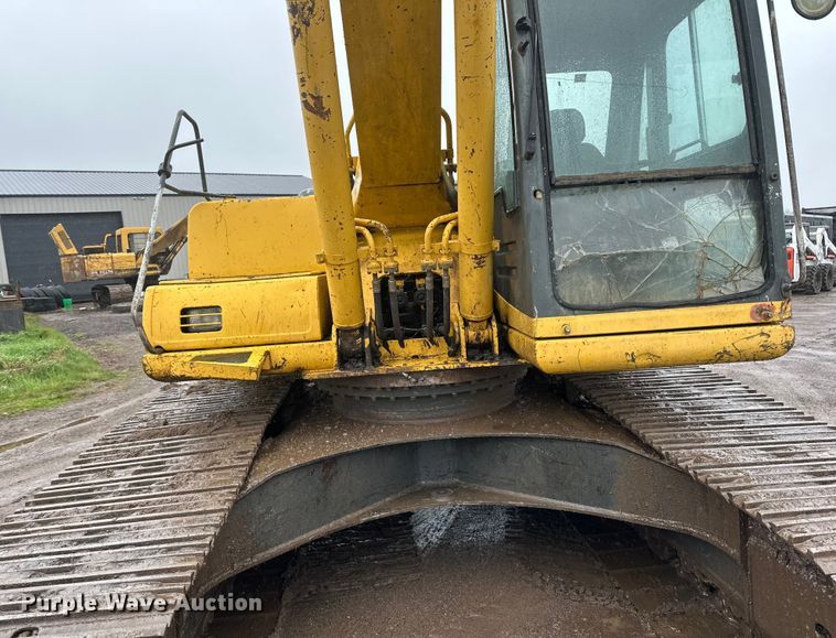 image for item DQ0801 Komatsu PC200LC excavator