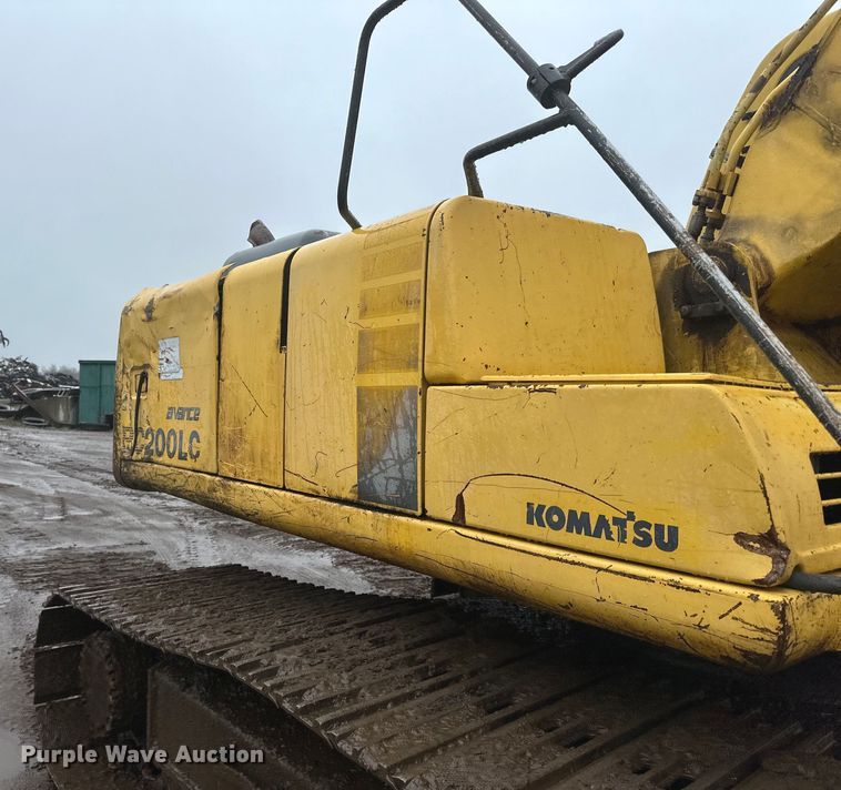 image for item DQ0801 Komatsu PC200LC excavator