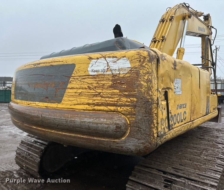 image for item DQ0801 Komatsu PC200LC excavator