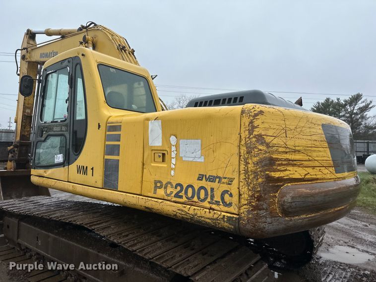 image for item DQ0801 Komatsu PC200LC excavator