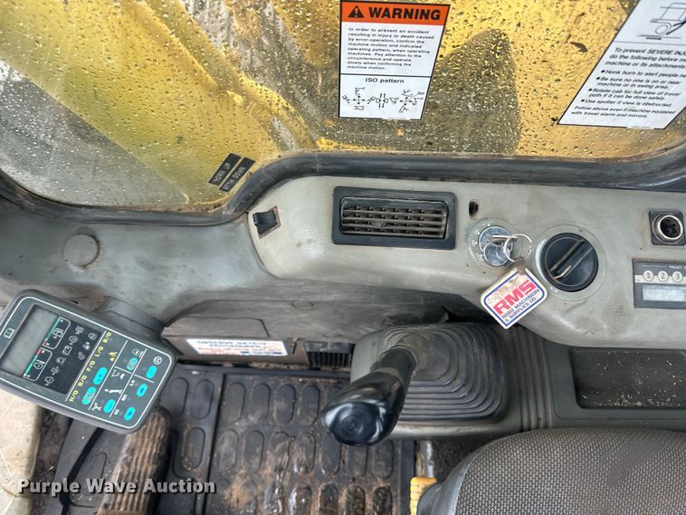 image for item DQ0801 Komatsu PC200LC excavator