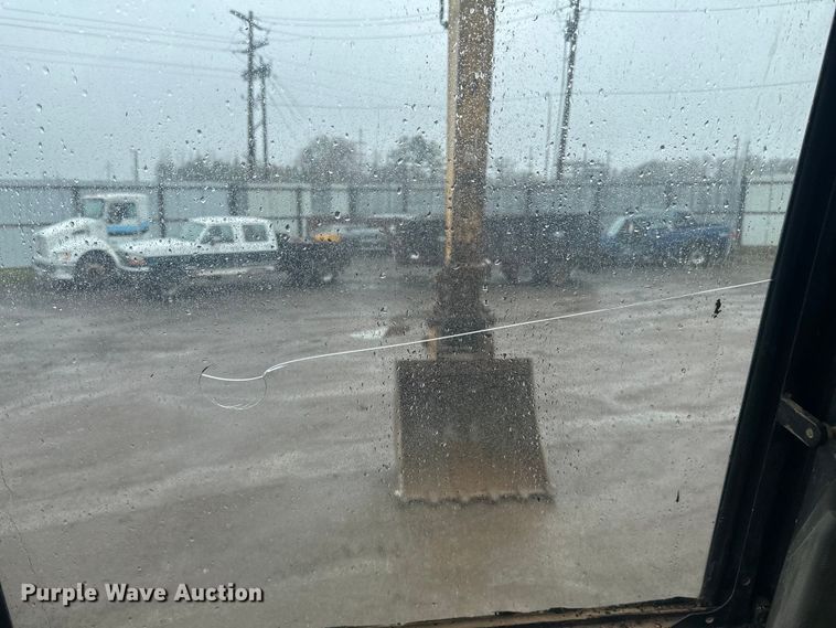 image for item DQ0801 Komatsu PC200LC excavator