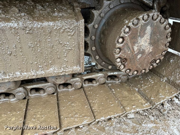 image for item DQ0801 Komatsu PC200LC excavator