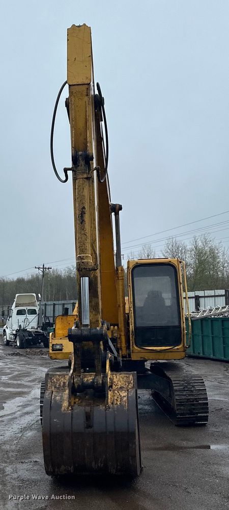 image for item DQ0802 1991 John Deere 590D excavator