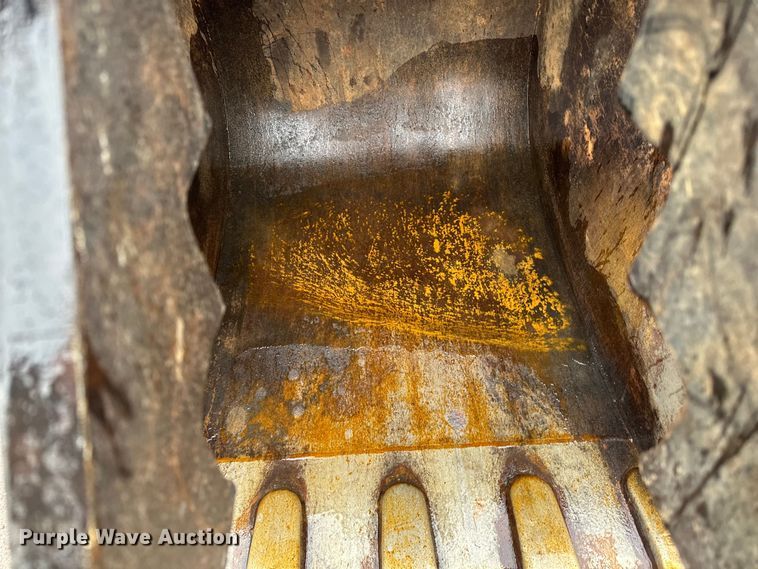 image for item DQ0802 1991 John Deere 590D excavator