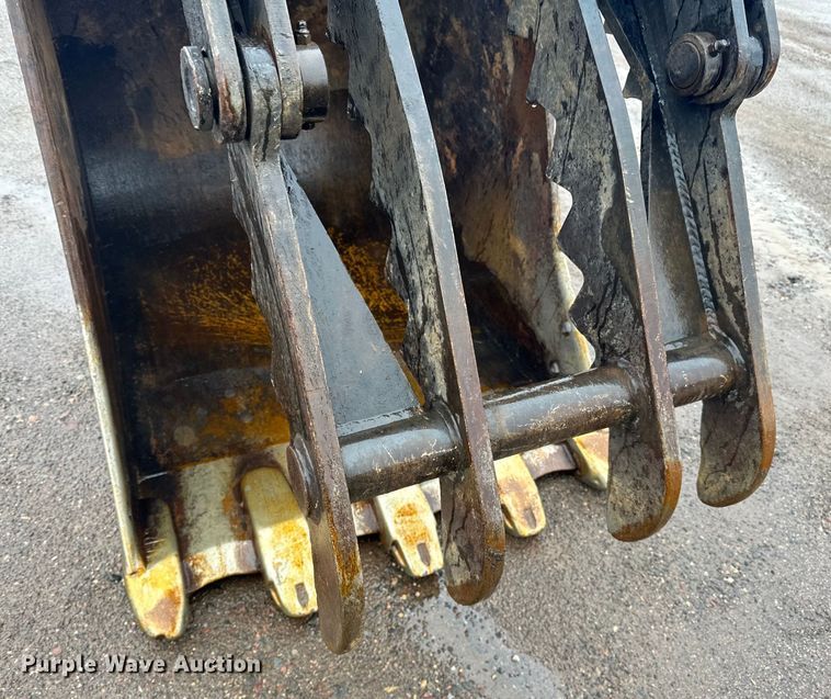 image for item DQ0802 1991 John Deere 590D excavator