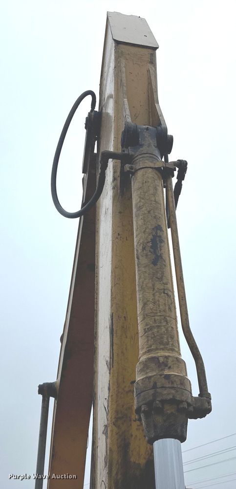 image for item DQ0802 1991 John Deere 590D excavator