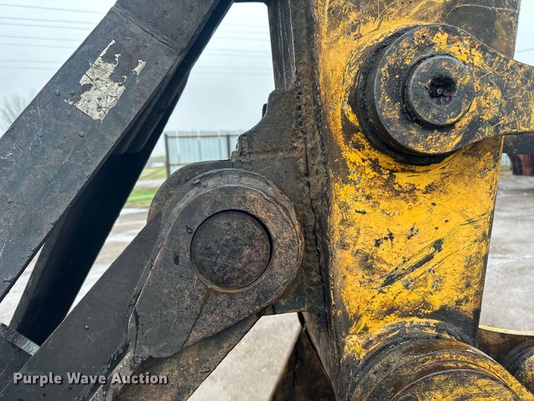 image for item DQ0802 1991 John Deere 590D excavator