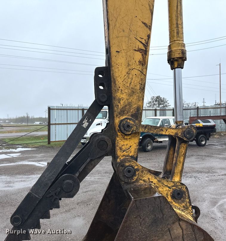 image for item DQ0802 1991 John Deere 590D excavator