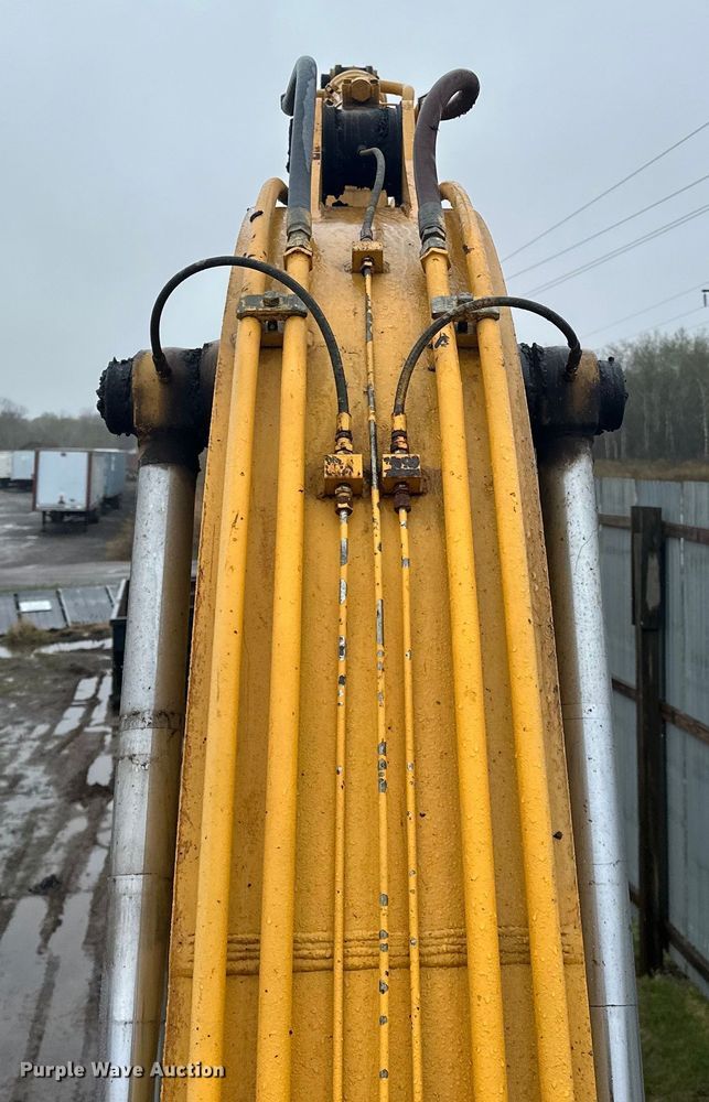 image for item DQ0802 1991 John Deere 590D excavator