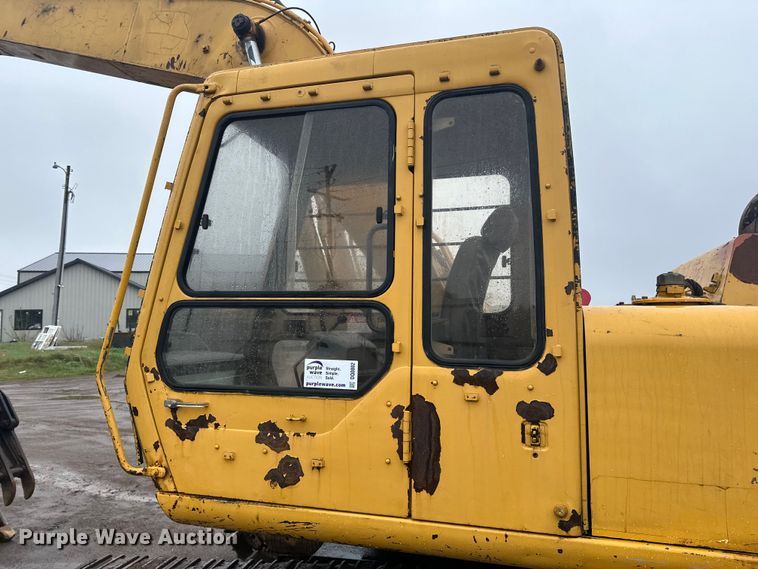 image for item DQ0802 1991 John Deere 590D excavator