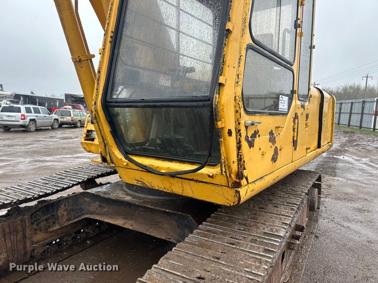 image for item DQ0802 1991 John Deere 590D excavator