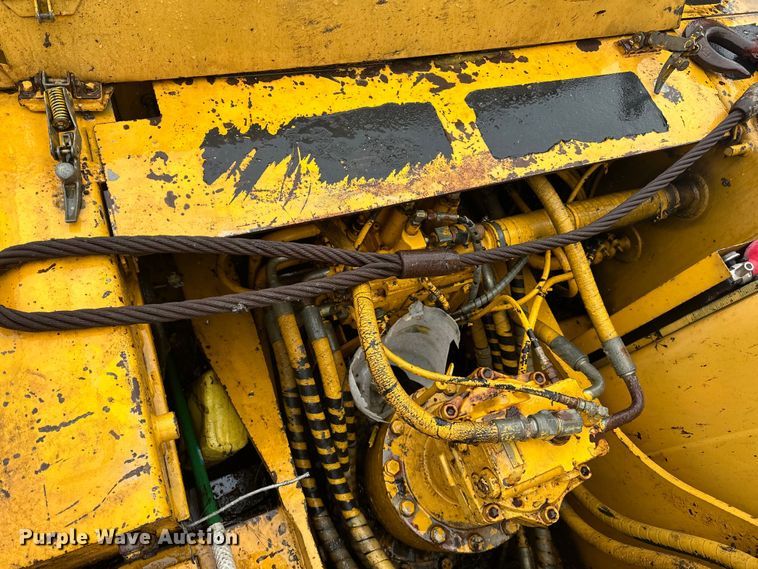 image for item DQ0802 1991 John Deere 590D excavator