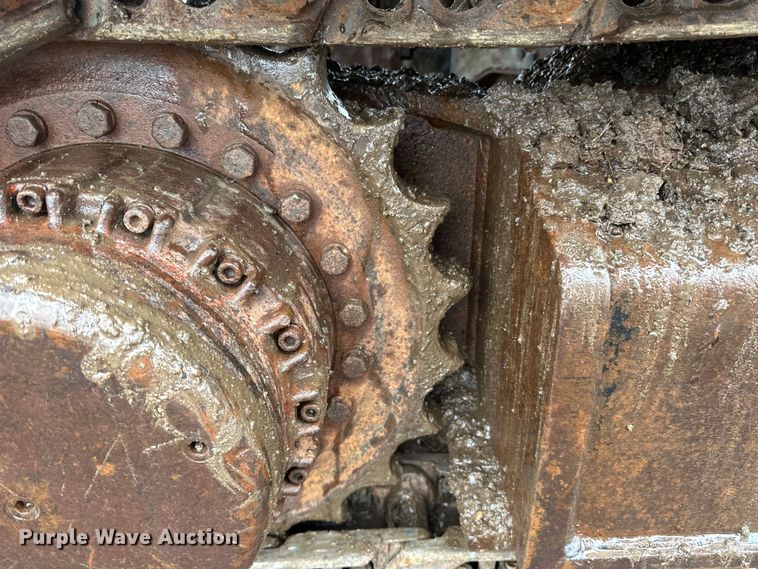 image for item DQ0802 1991 John Deere 590D excavator