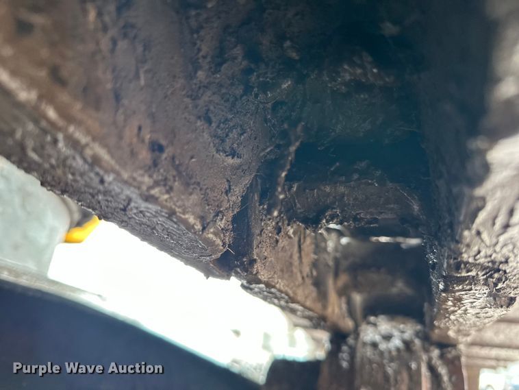 image for item DQ0802 1991 John Deere 590D excavator