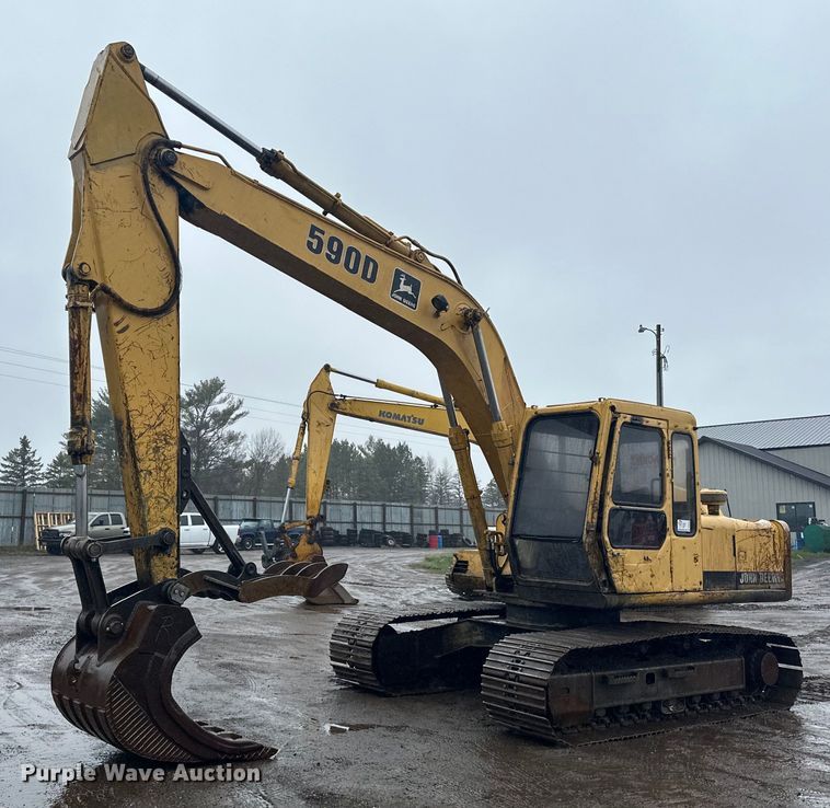 image for item DQ0804 John Deere 590D excavator