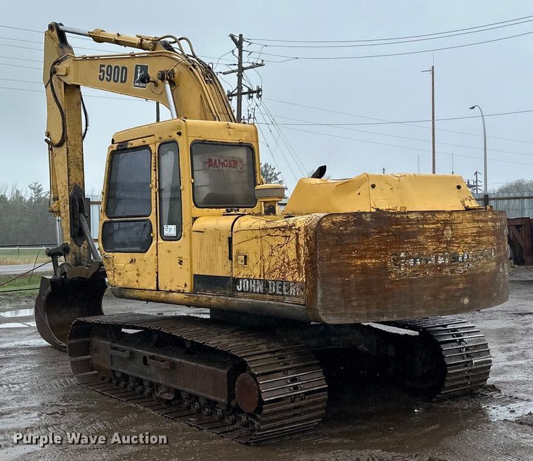 image for item DQ0804 John Deere 590D excavator