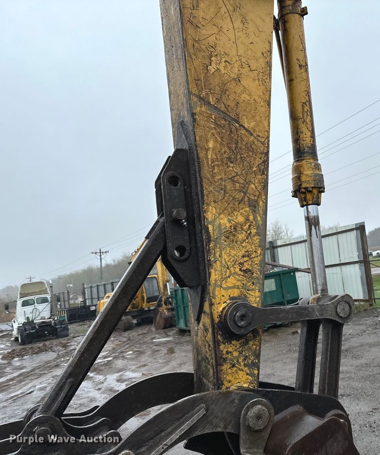 image for item DQ0804 John Deere 590D excavator