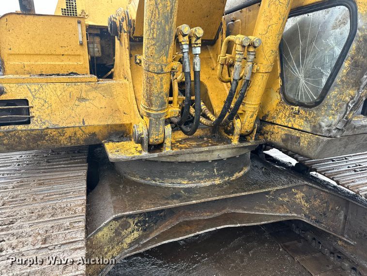 image for item DQ0804 John Deere 590D excavator