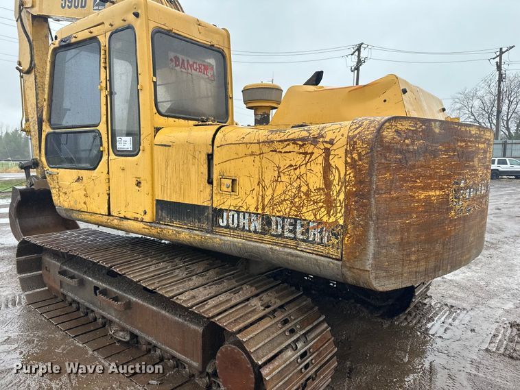 image for item DQ0804 John Deere 590D excavator