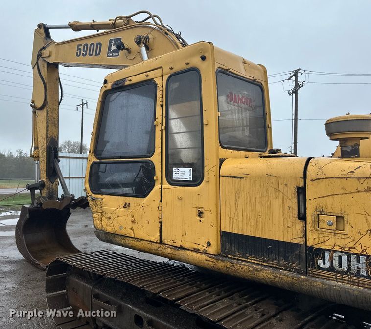 image for item DQ0804 John Deere 590D excavator