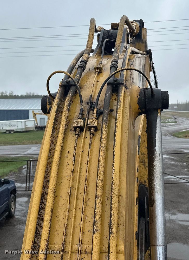 image for item DQ0804 John Deere 590D excavator