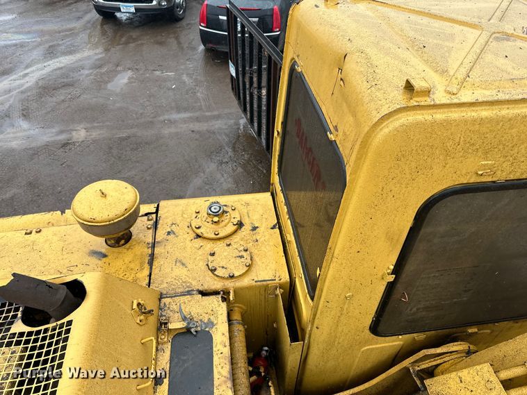 image for item DQ0804 John Deere 590D excavator